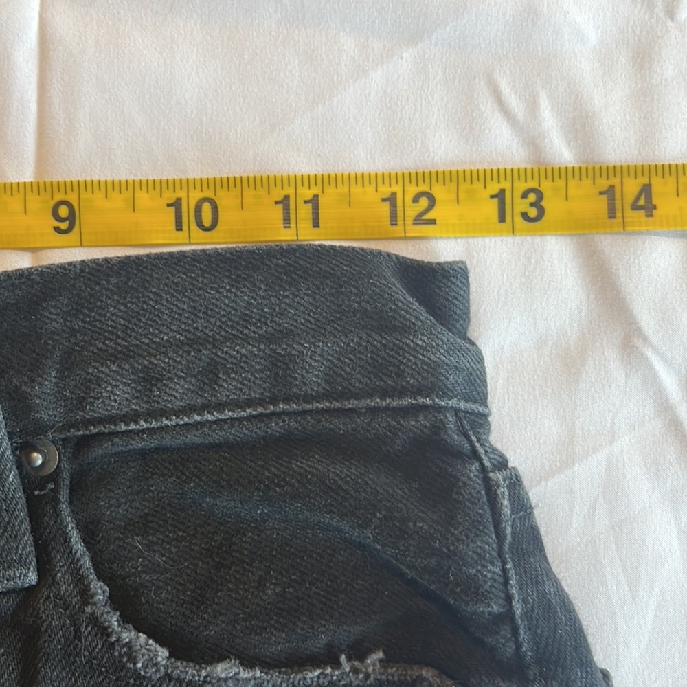 $210 FRAME Size 24 Le Original Distressed Raw Hem Jean Denim Shorts EUC - Picture 12 of 12